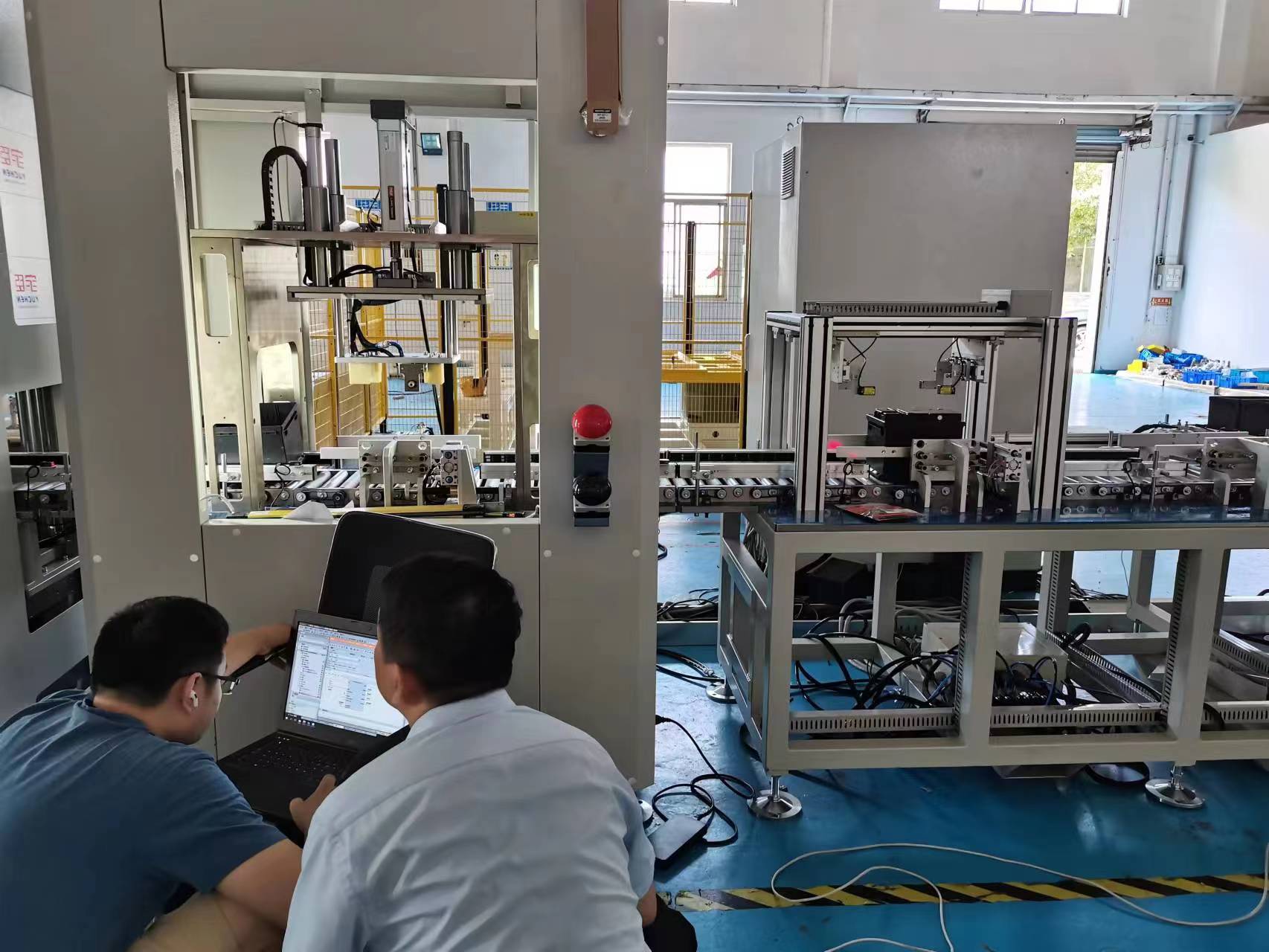 蓄電池外殼焊接機 伺服熱板焊接產線